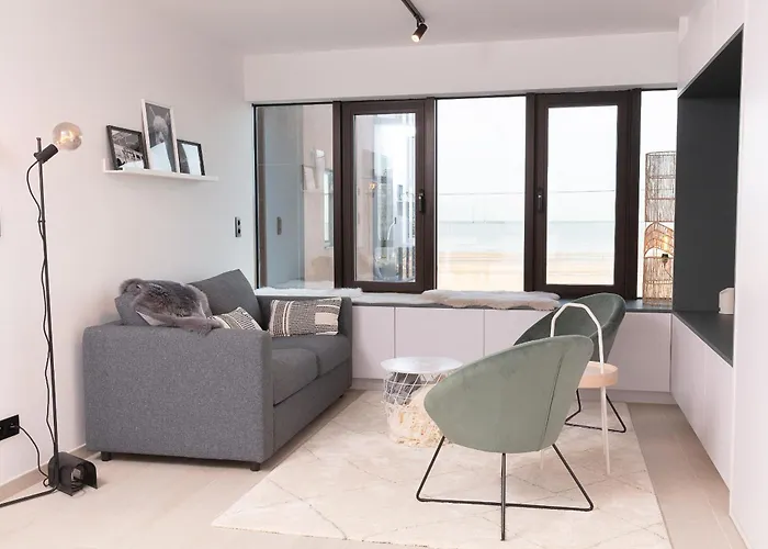 Apartment Met Zeezicht